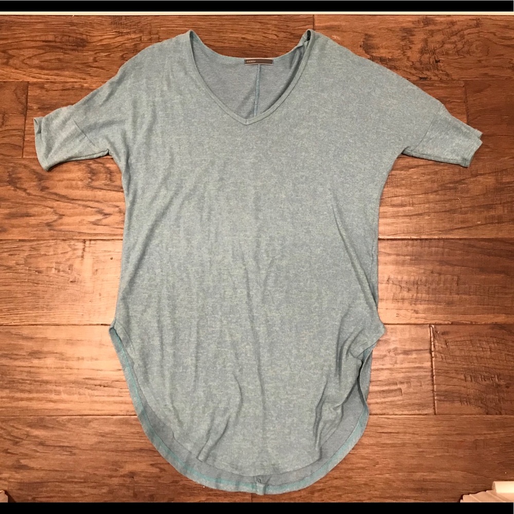 Oversized blue top